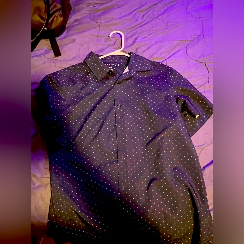 Perry Ellis medium size button up shirt
